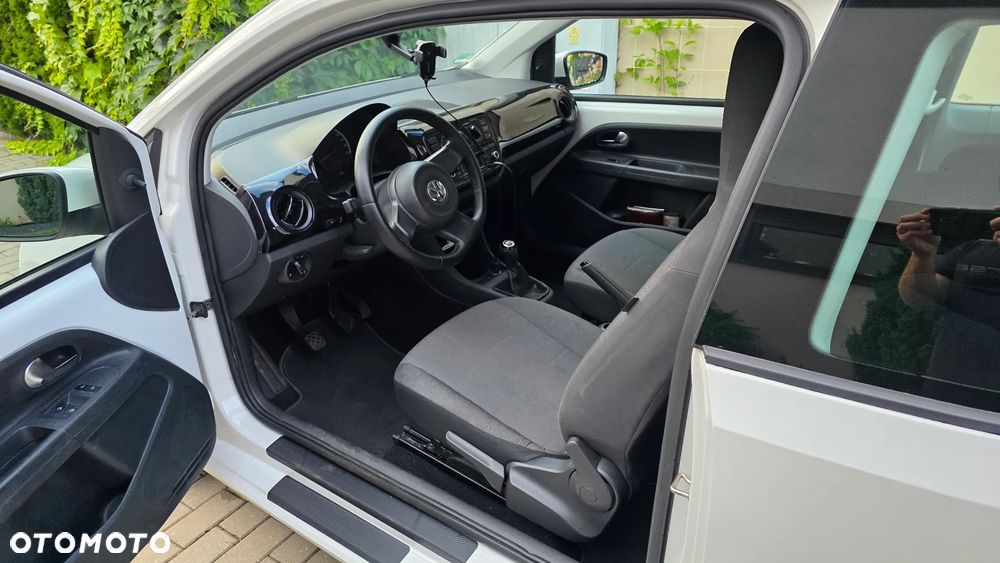 Volkswagen up! 1.0 move - 9