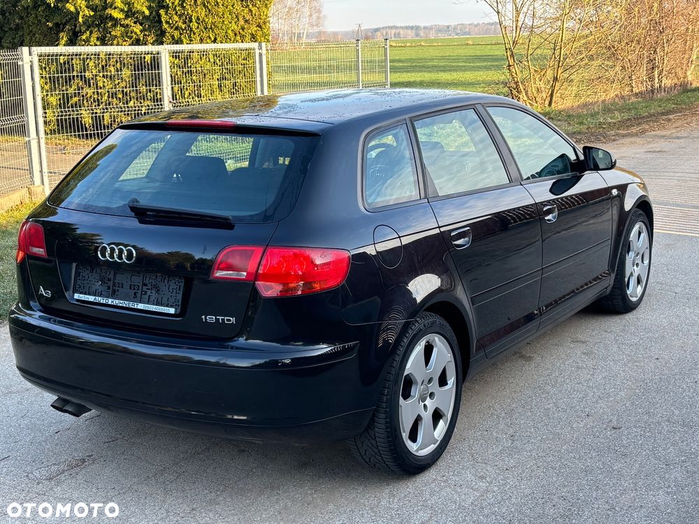 Audi A3 Sportback - 18