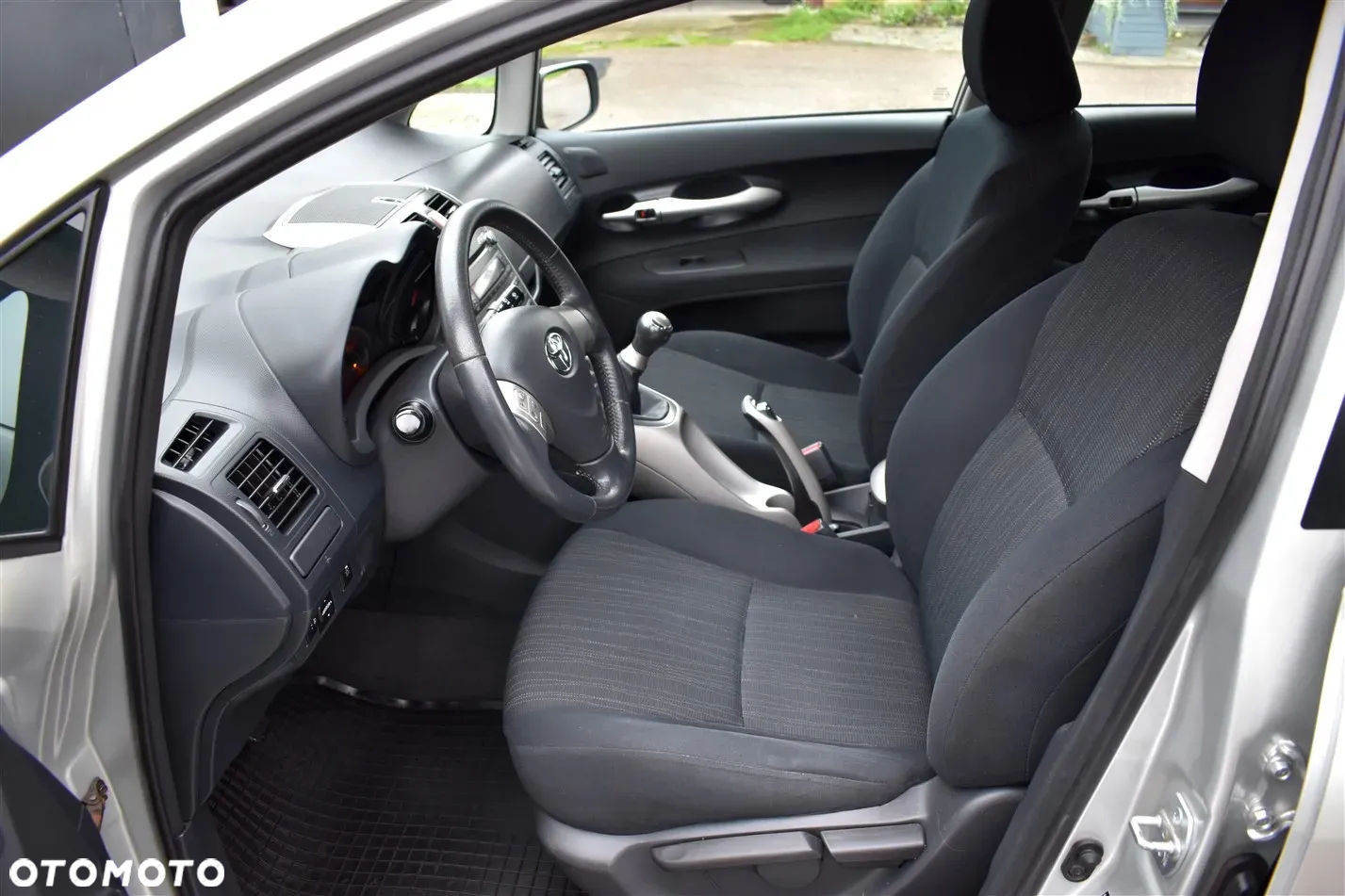 Toyota Auris 1.4 VVT-i Sol - 16