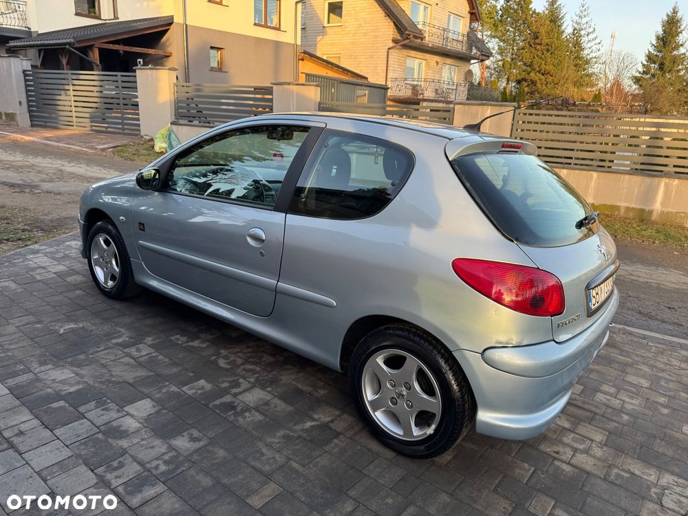 Peugeot 206 - 6