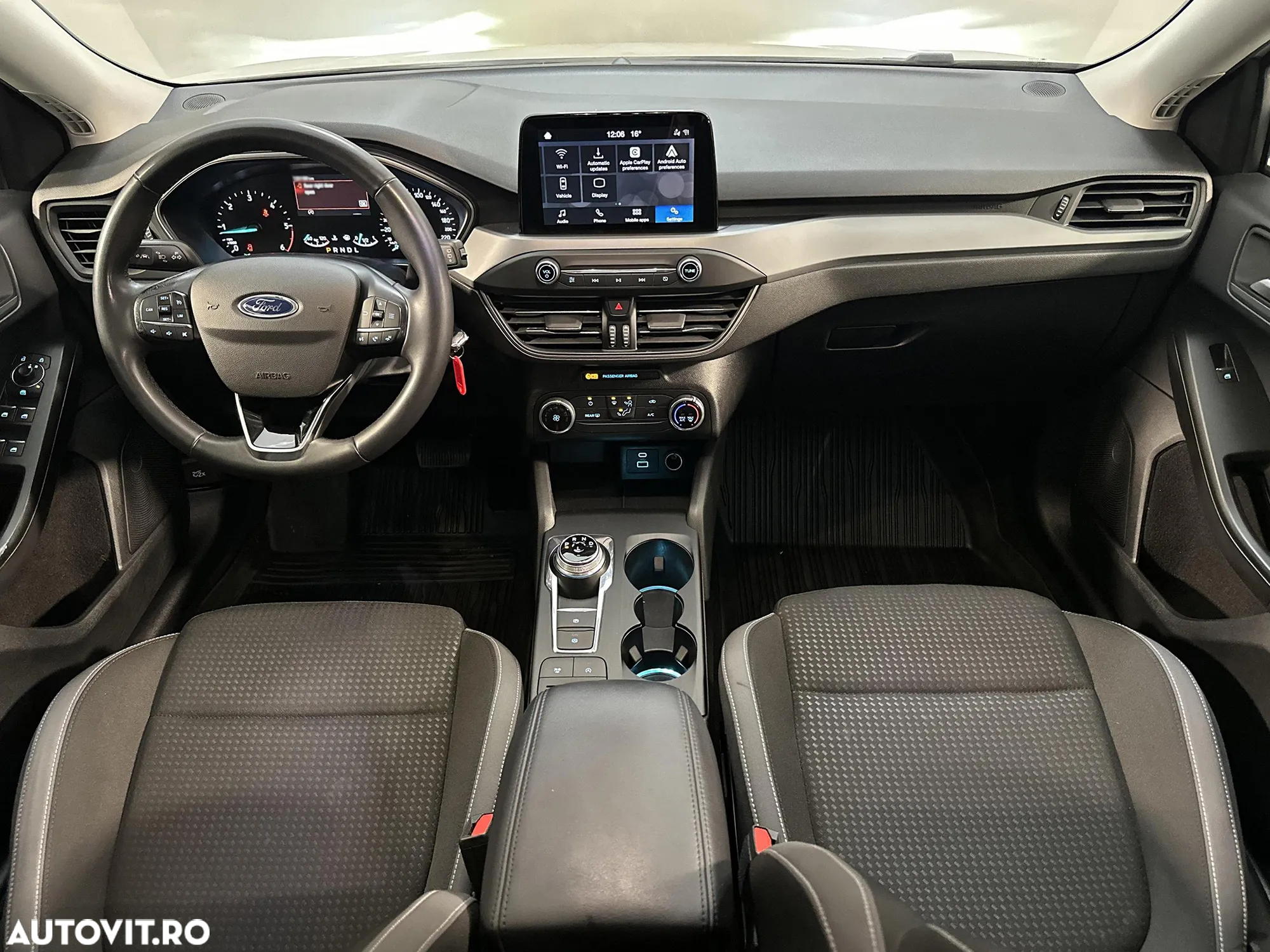 Ford Focus - 9