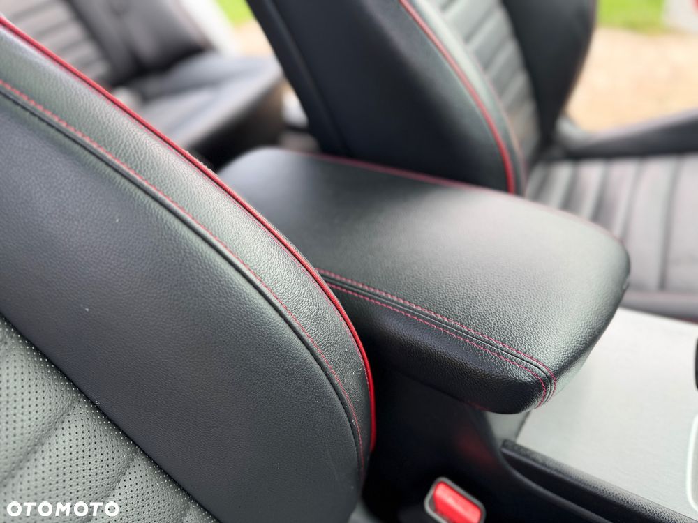 Kia Optima Sportagon 1.6 CRDI DCT GT Line - 27