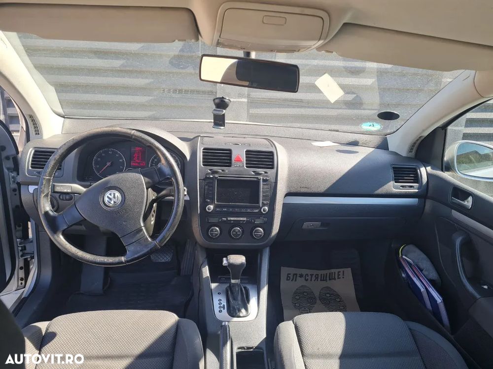 Volkswagen Golf 1.6 FSI Automatik Tour - 7