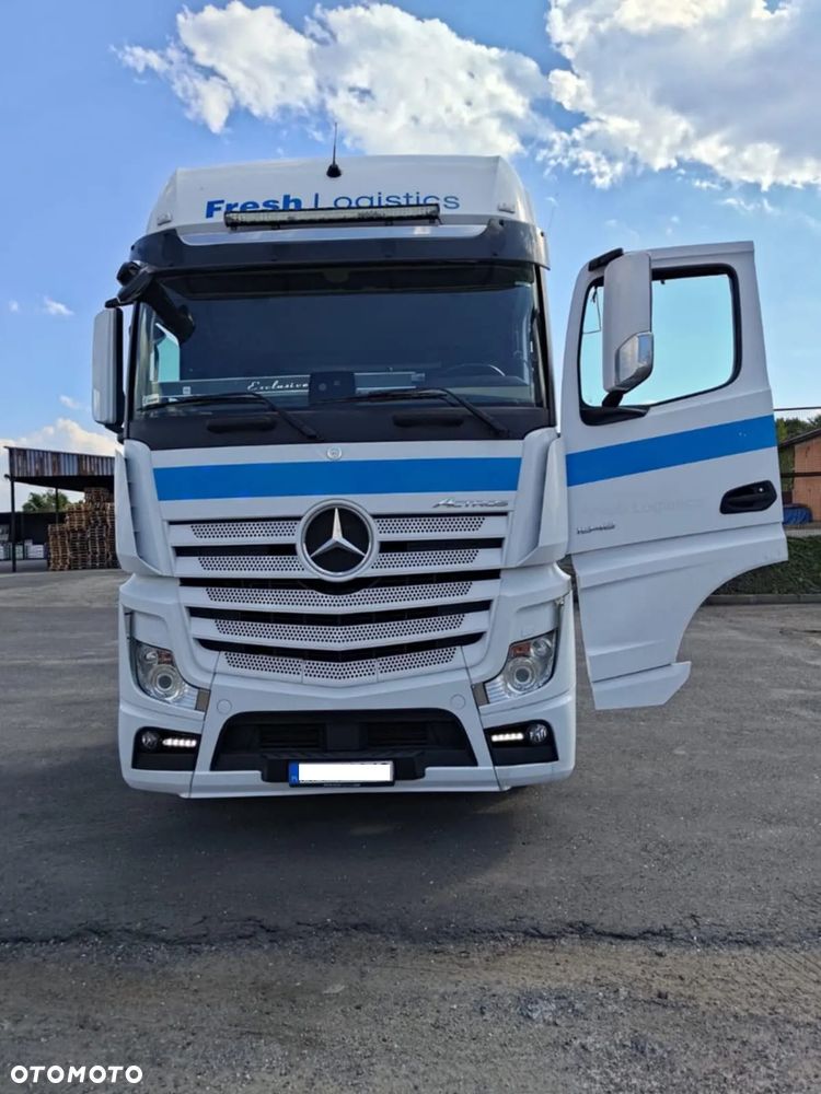Mercedes-Benz Actros MP4 - 2