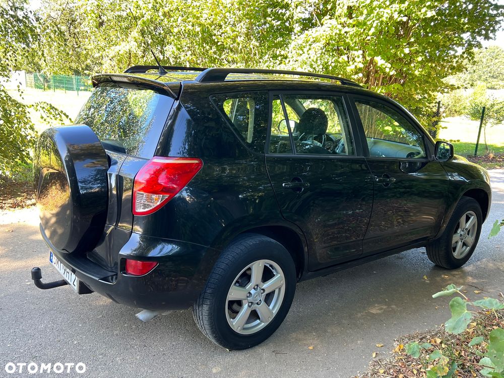 Toyota RAV4 2.2 D-4D Premium - 38