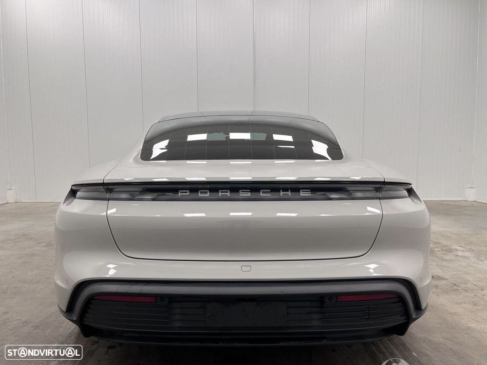 Porsche Taycan Bateria Performance Plus - 6