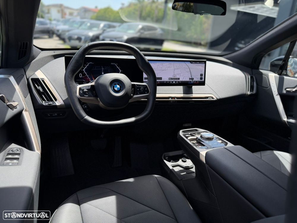 BMW iX xDrive 40 Pack Desportivo - 2