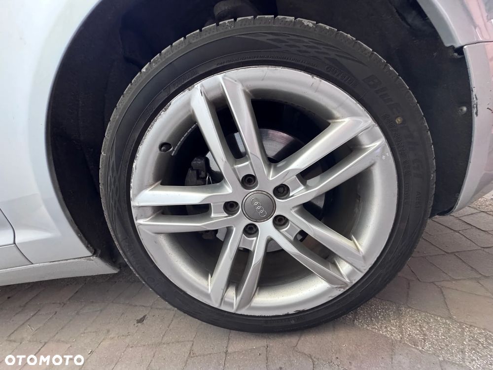 Audi A6 Limousine 2.4 - 15