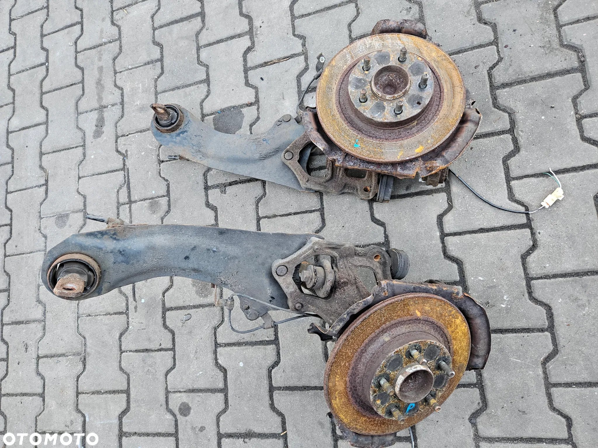 Mazda 6 GH wahacz piasta tyl tylny prawy   09 - 5