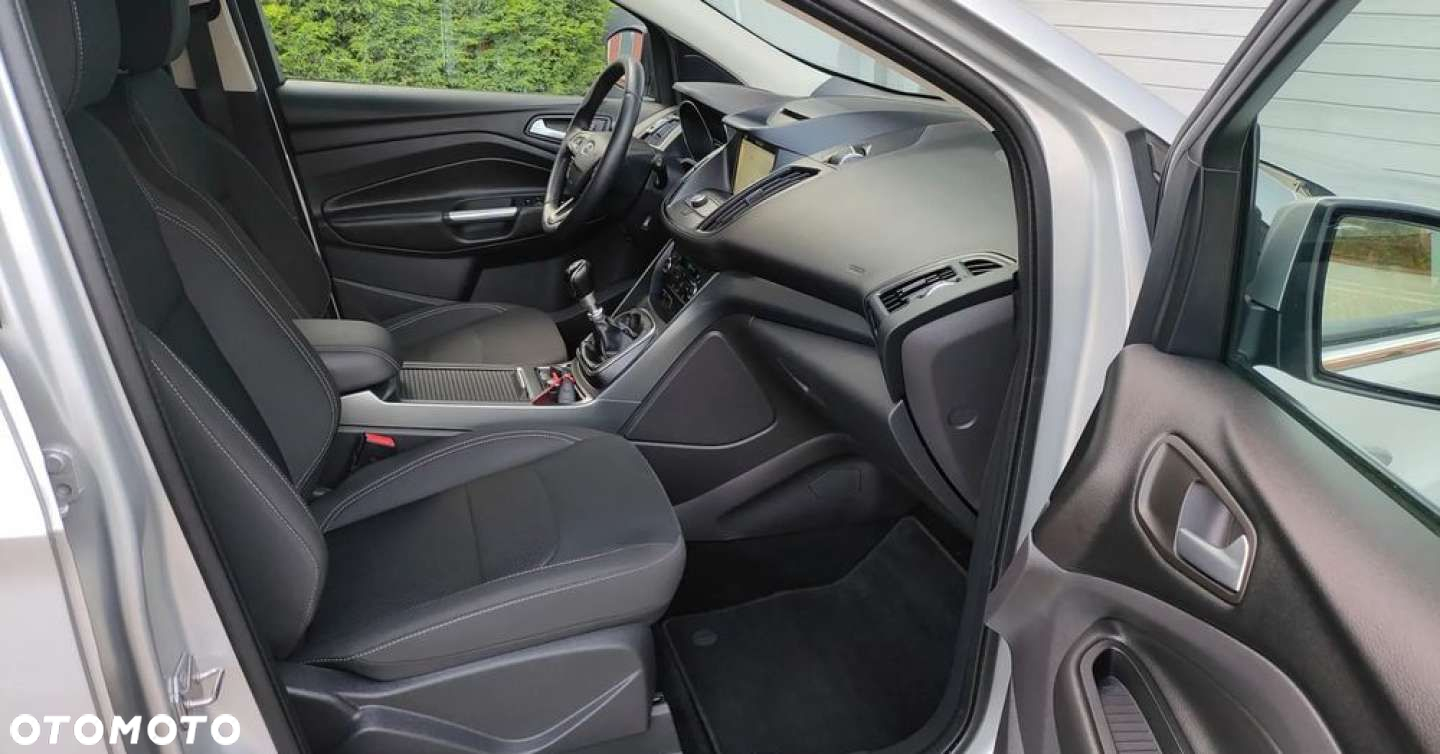 Ford Kuga - 4