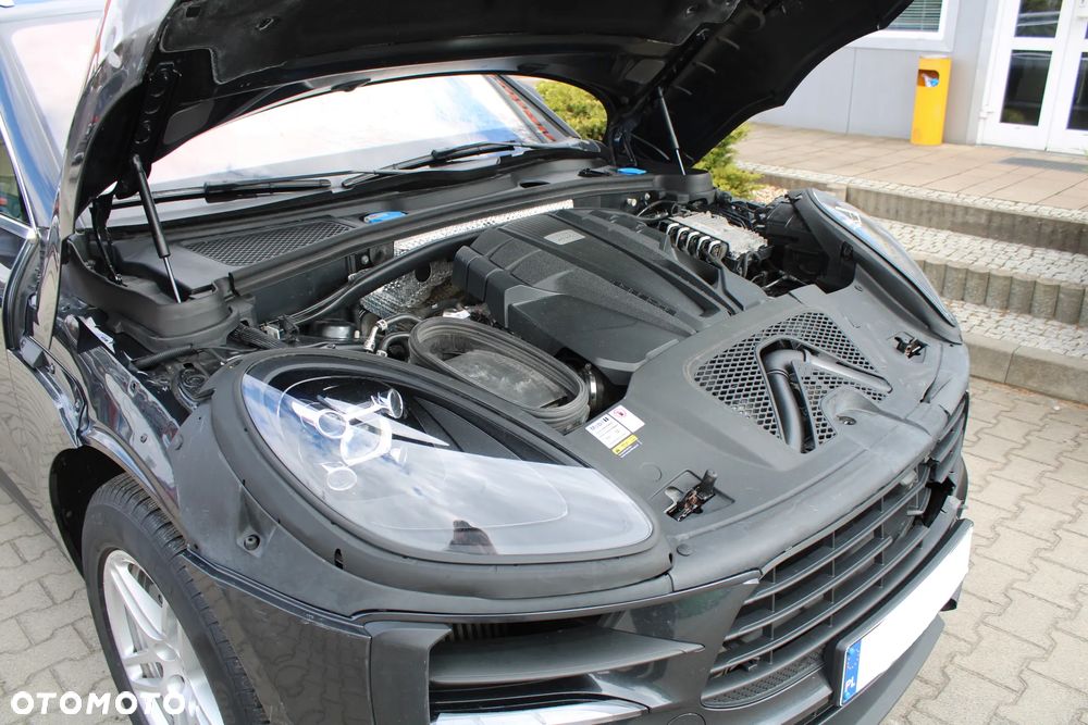 Porsche Macan - 16