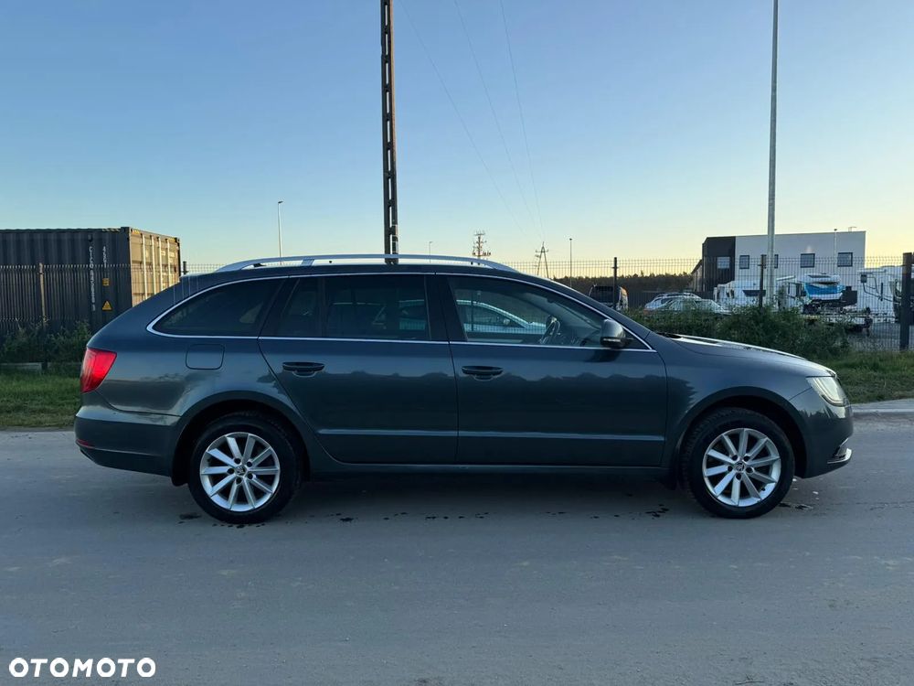 Skoda Superb 2.0 TDI 4x4 Ambition - 9