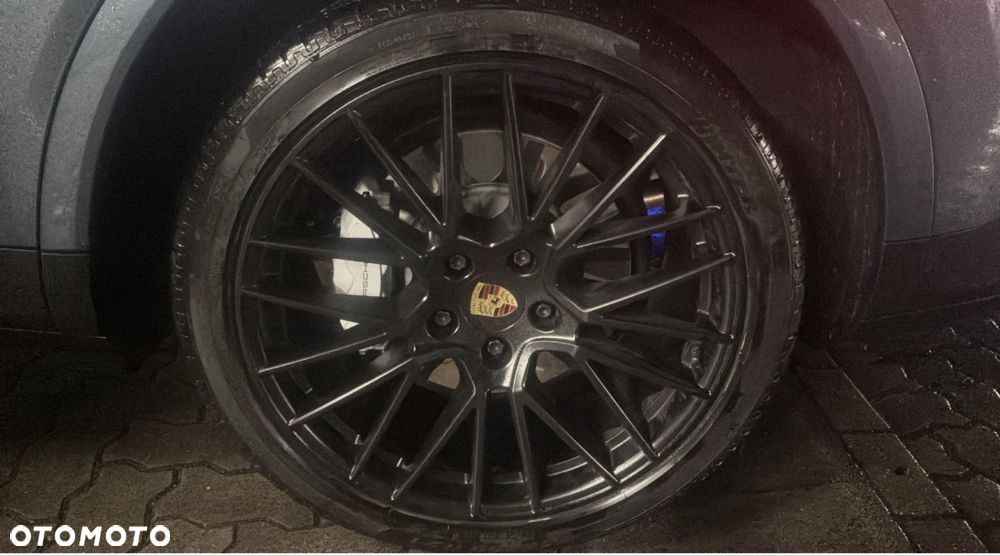 Porsche Cayenne - 7