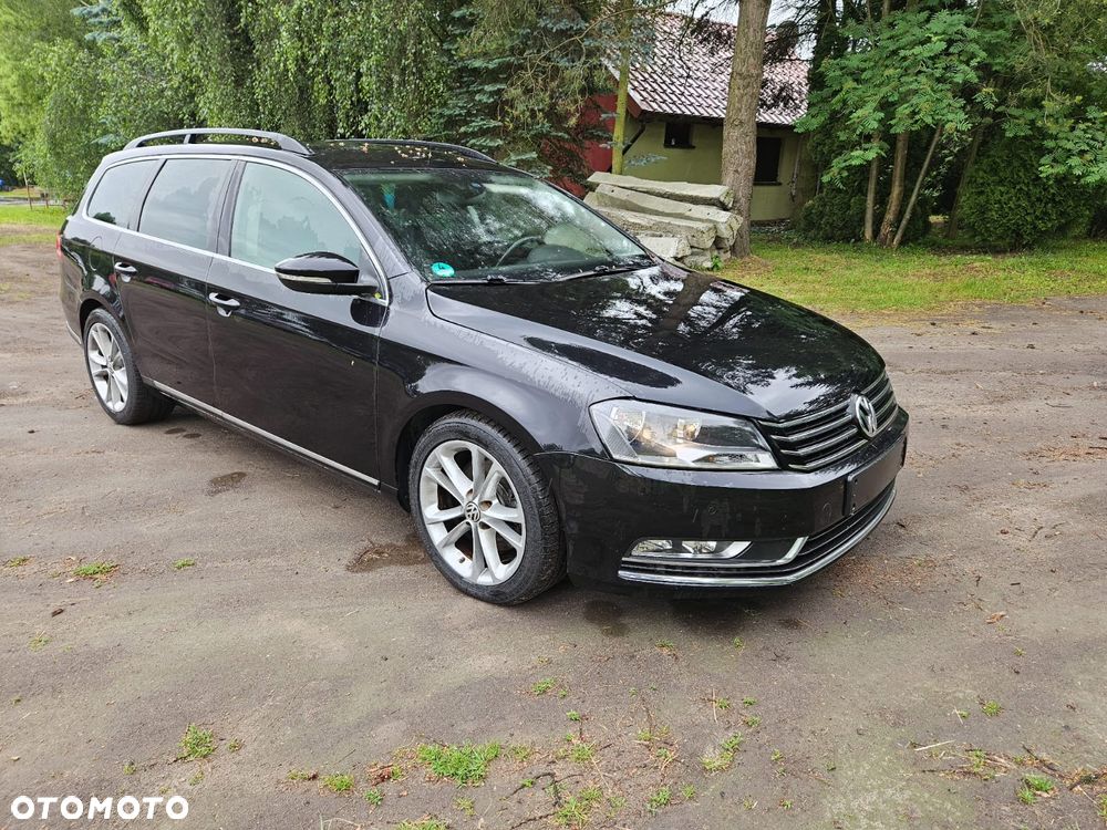 Volkswagen Passat - 4
