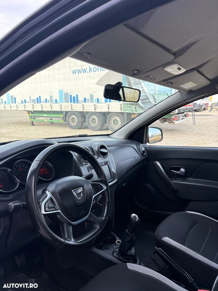 Dacia Logan Stepway 0.9 TCe - 10