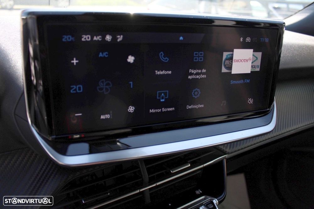 Peugeot 2008 1.2 PureTech Allure EAT8 - 17