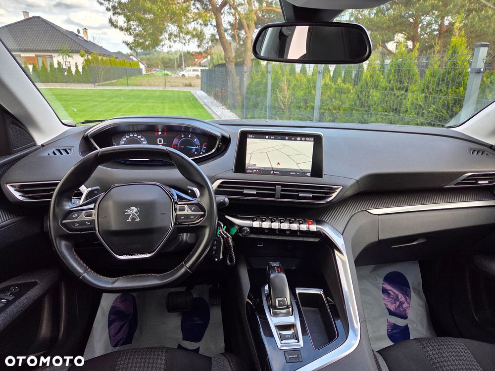 Peugeot 3008 1.6 BlueHDi Allure S&S EAT6 - 18