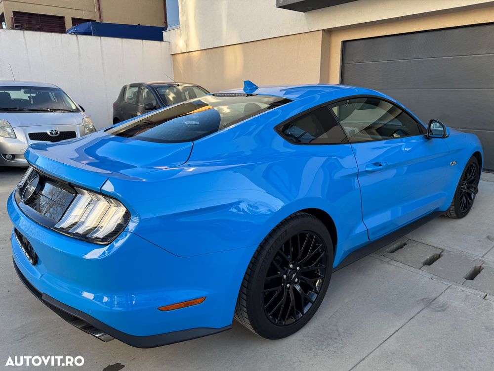 Ford Mustang - 7