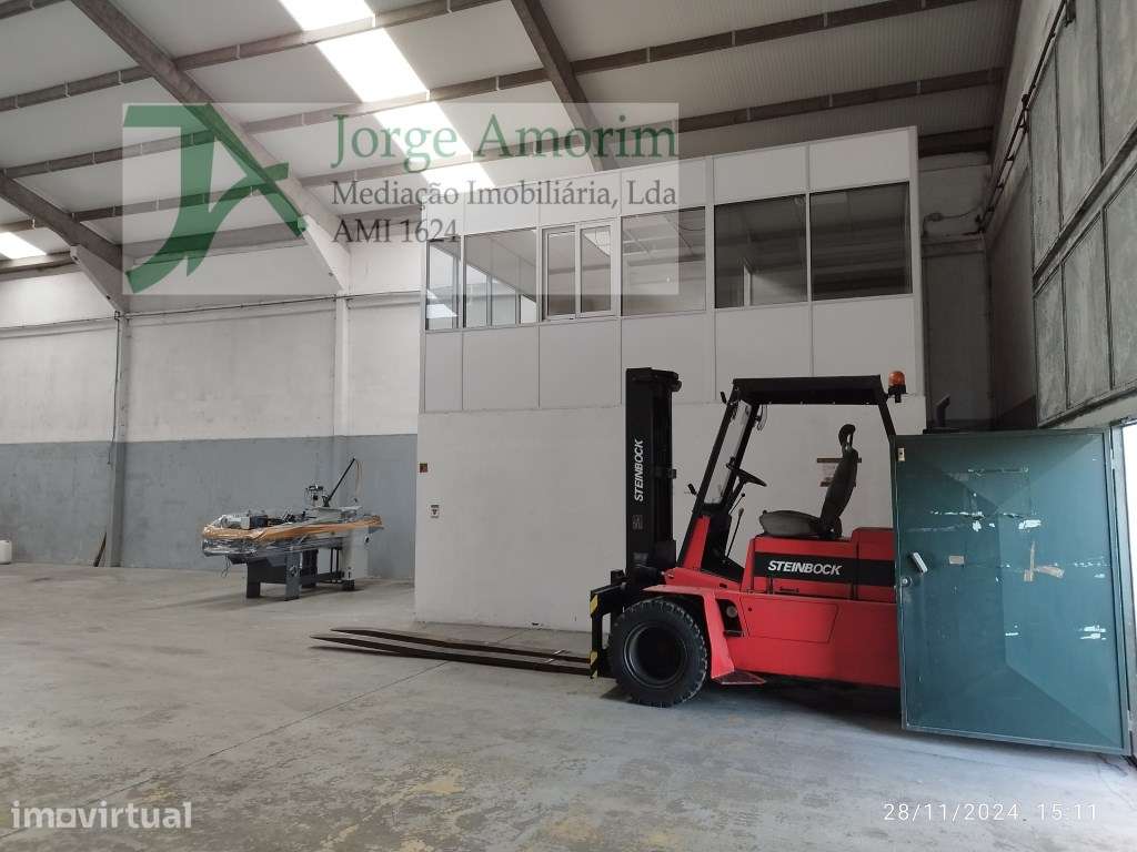 Armazém 500 m2 - pé dtº 7 mt. - Grande imagem: 5/5
