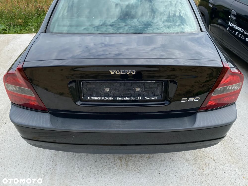 VOLVO S80 I 2.0T Zderzak tył tylny CZARNY 019-26 SEDAN - 3