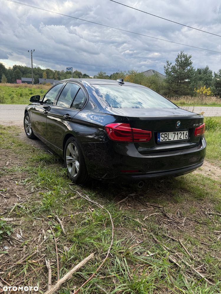 BMW Seria 3 318i - 5