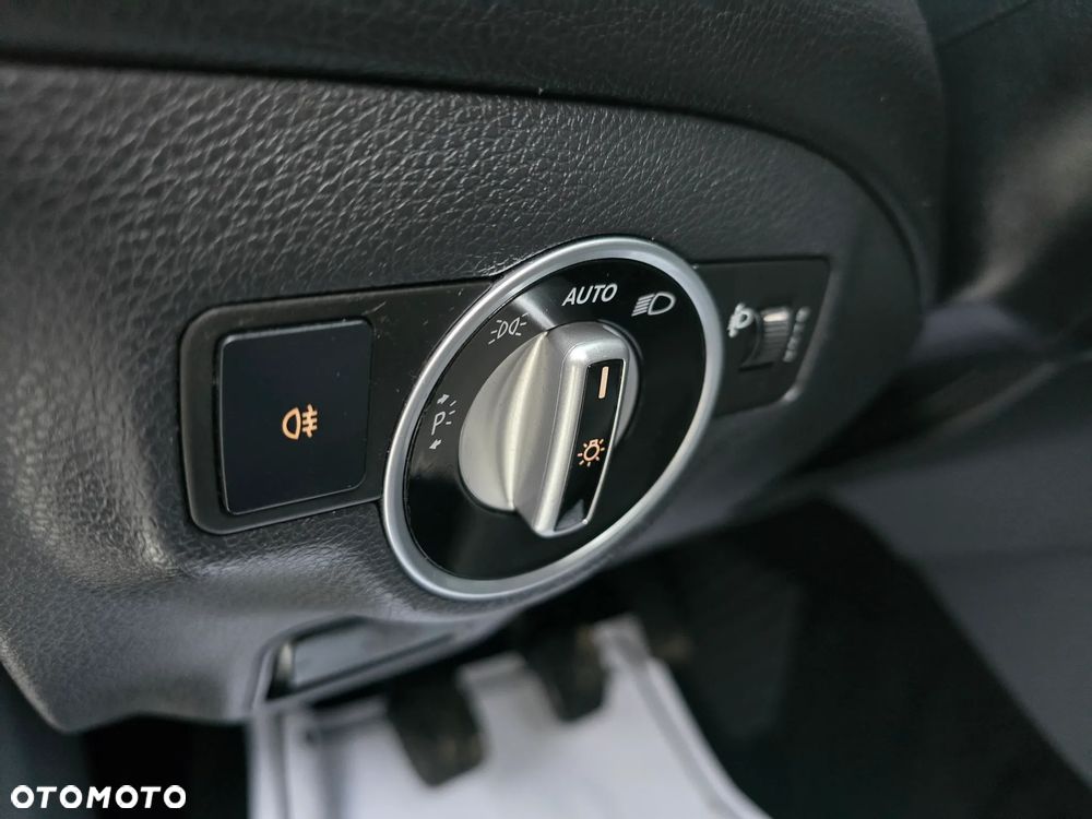 Mercedes-Benz CLA 200 CDI - 16