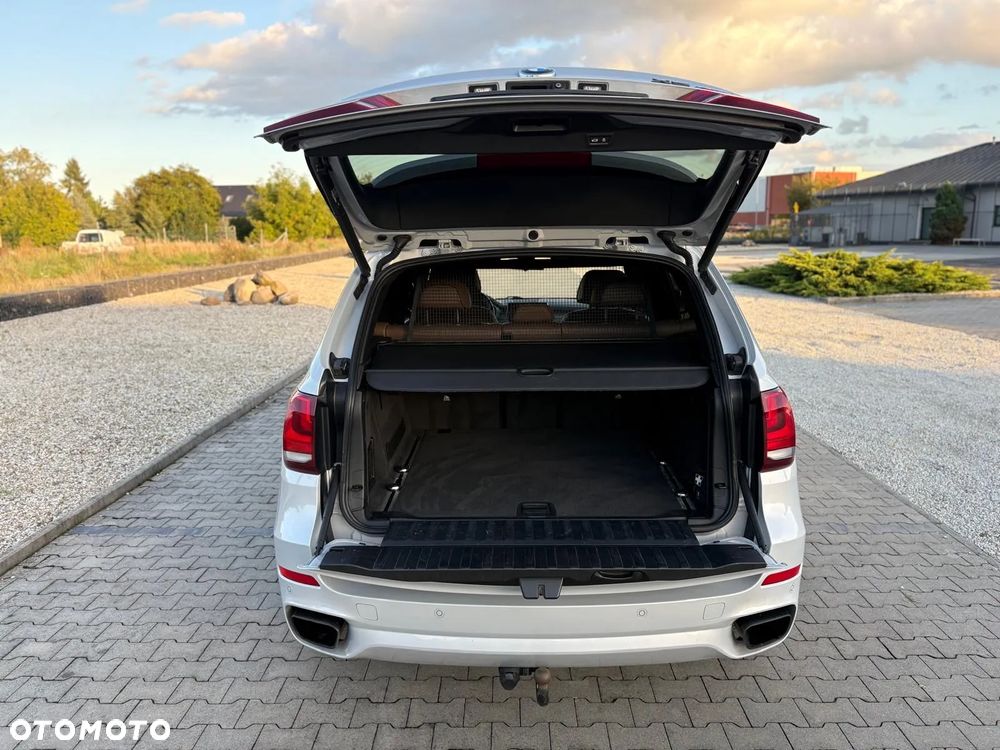 BMW X5 M M50d - 28