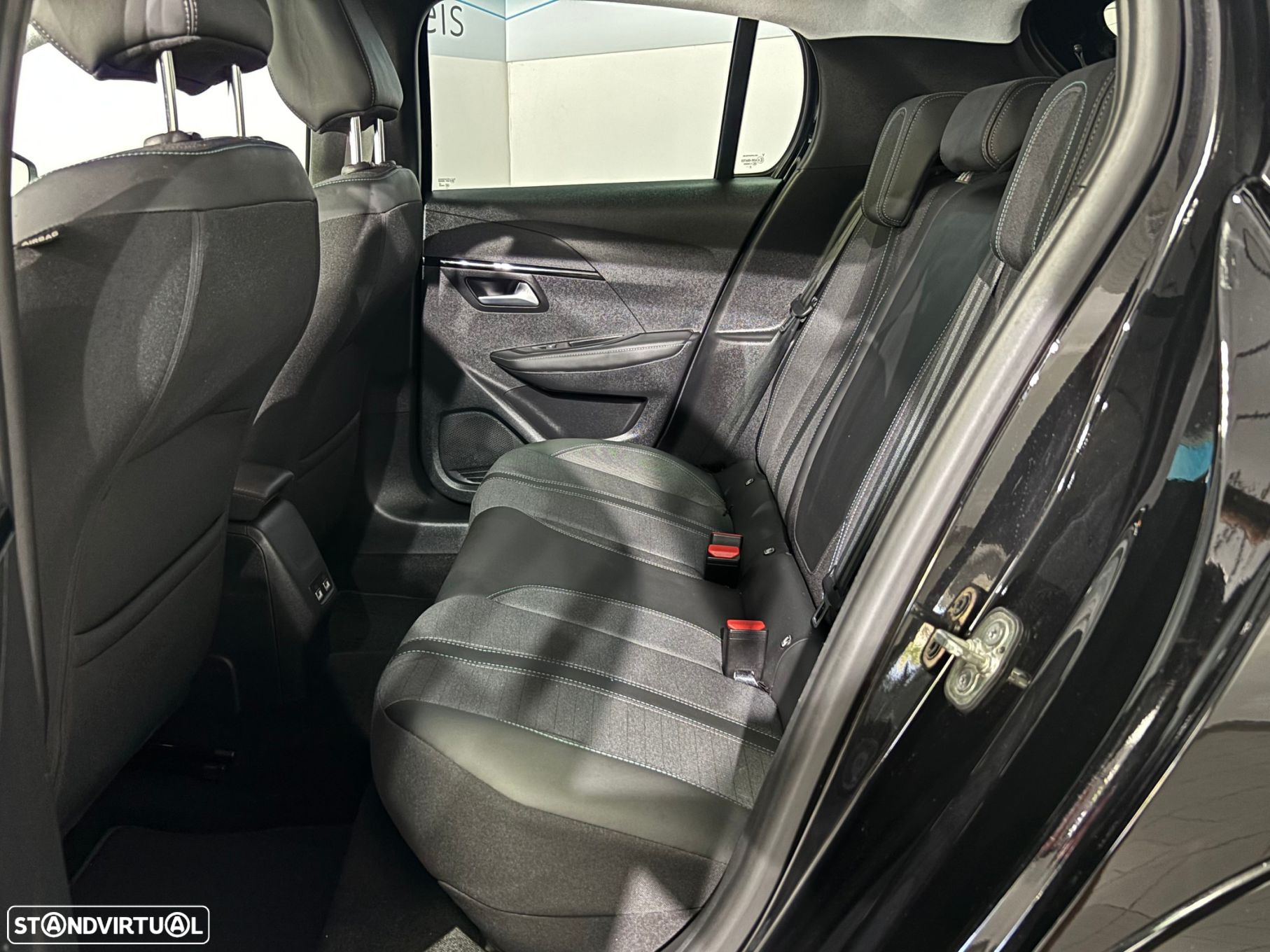 Peugeot e-208 50 kWh Allure Pack - 10