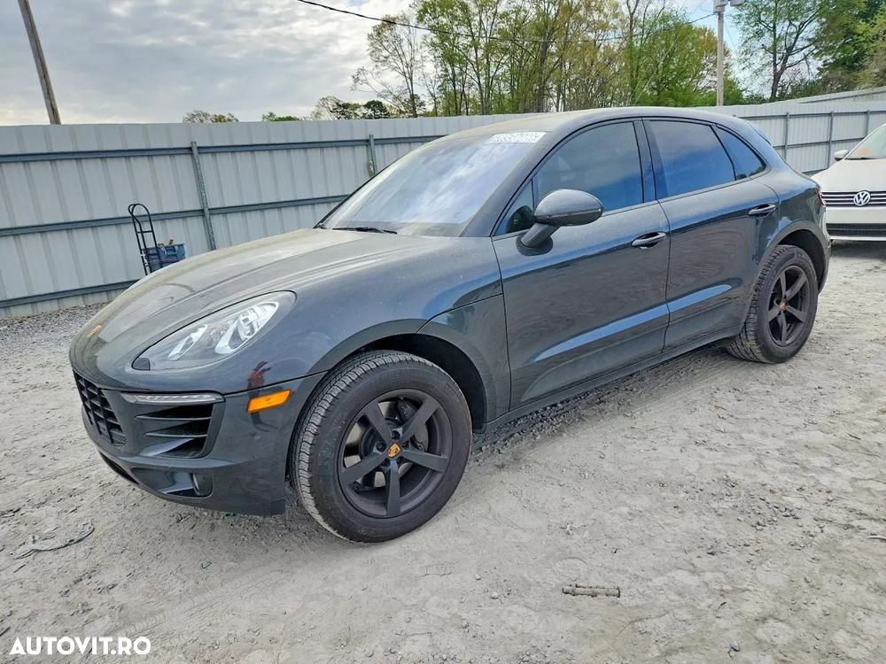 Porsche Macan - 1