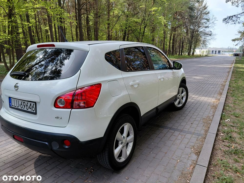 Nissan Qashqai - 2