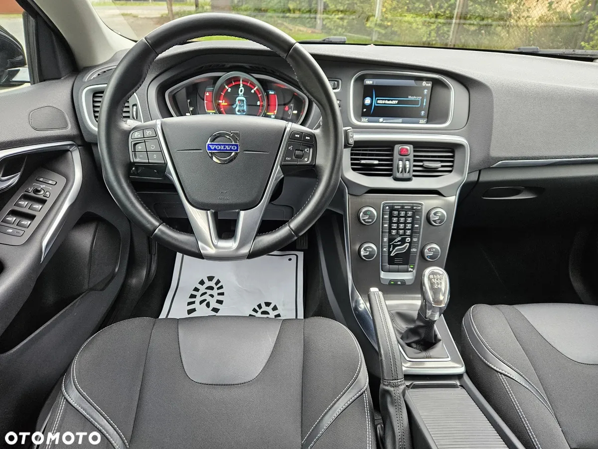 Volvo V40 - 10