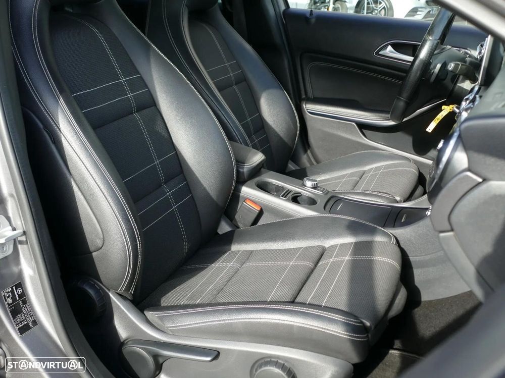 Mercedes-Benz GLA 180 d Urban Aut. - 29