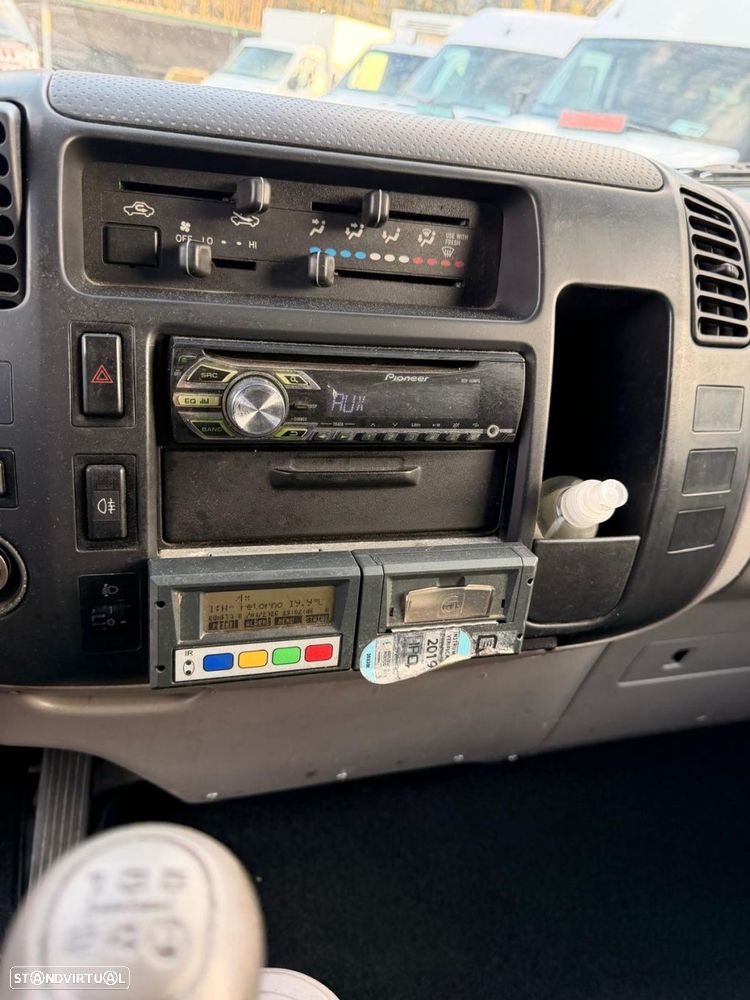 Toyota Dyna C/Frio Iva Dedutivel - 14