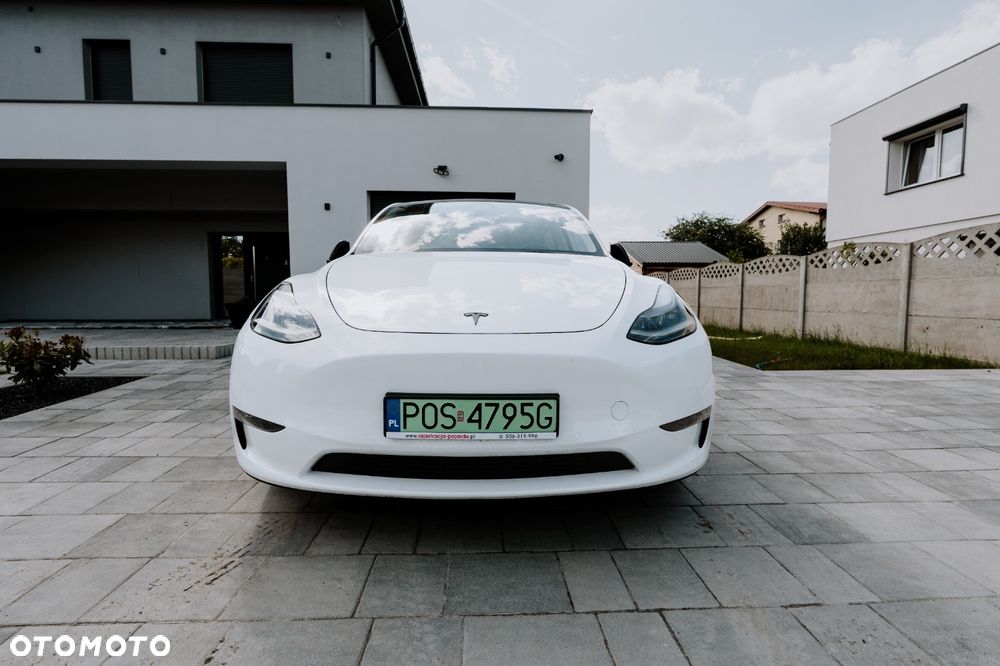 Tesla Model Y Performance AWD - 6