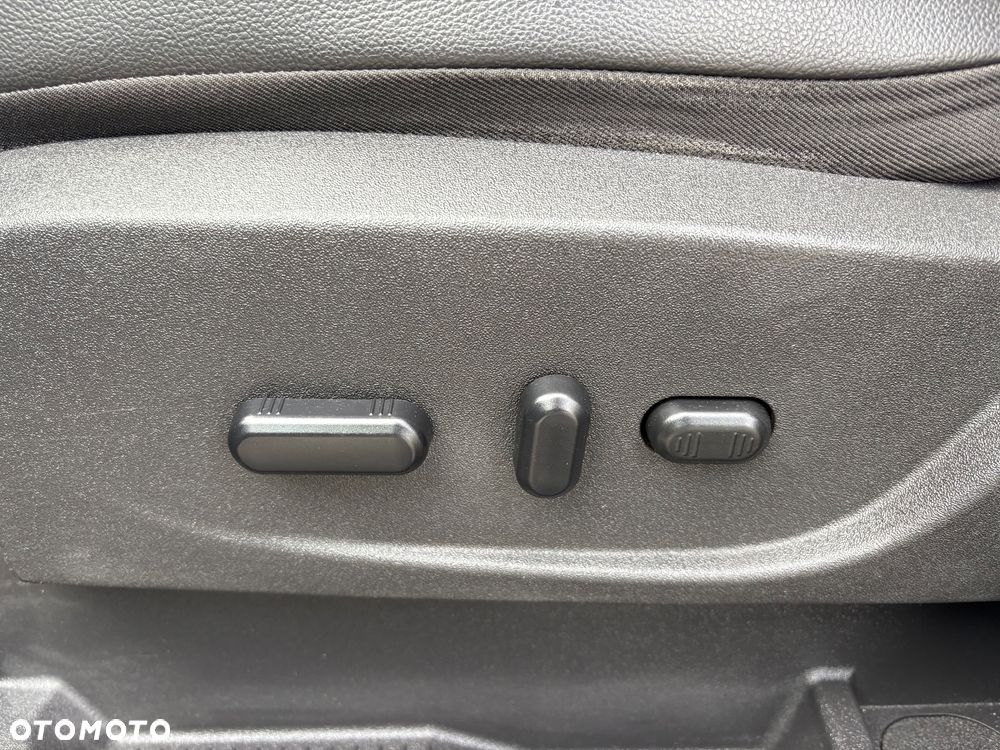 Ford Kuga 2.0 TDCi 4x4 ST-Line - 31