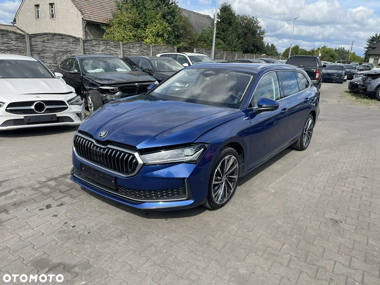 Skoda Superb 2.0 TDI SCR 4x4 L&K DSG - 3