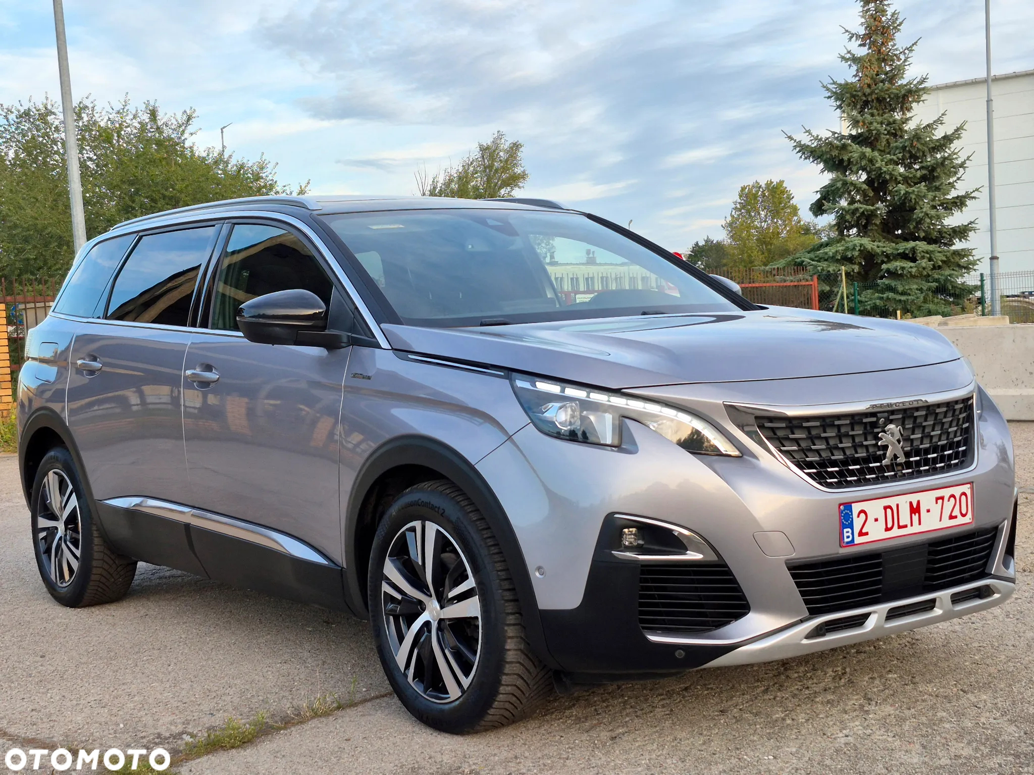 Peugeot 5008 - 5