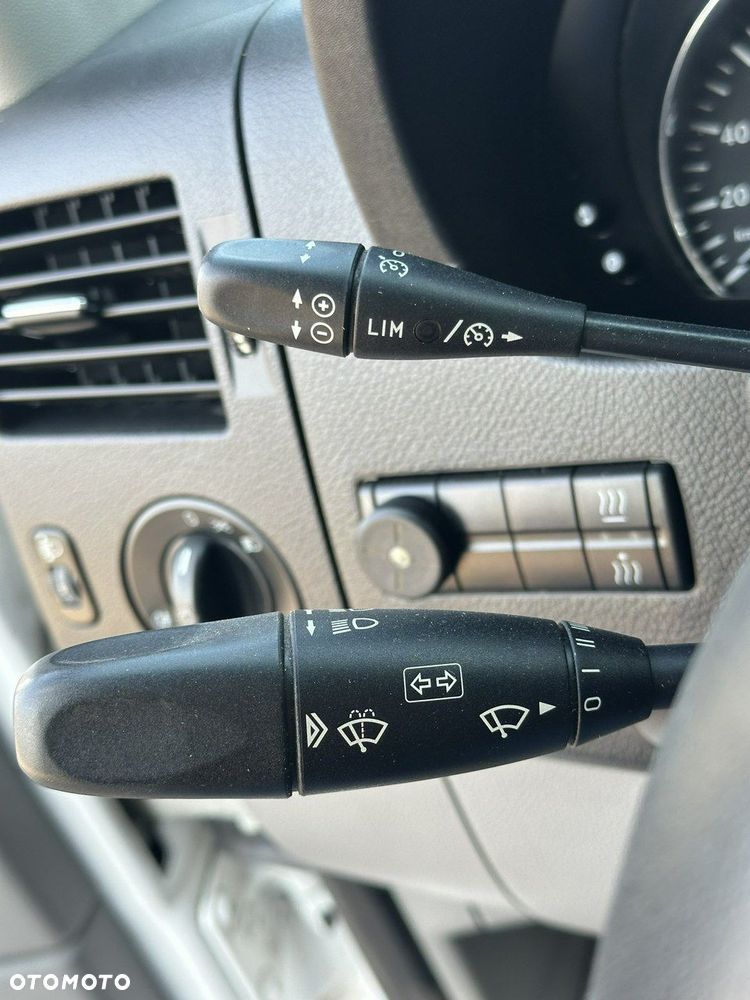 Mercedes-Benz Sprinter - 22