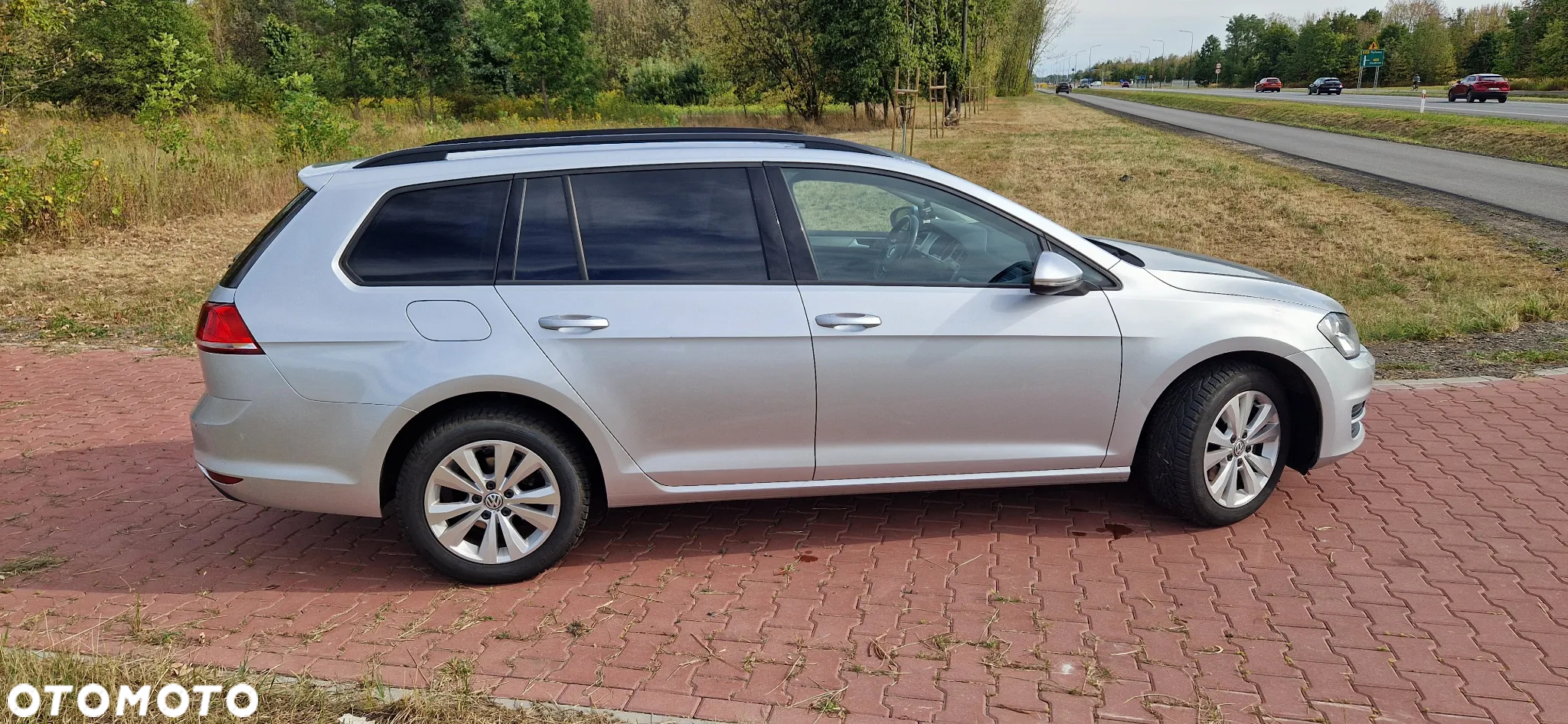 Volkswagen Golf VII 1.6 TDI BMT Comfortline - 8