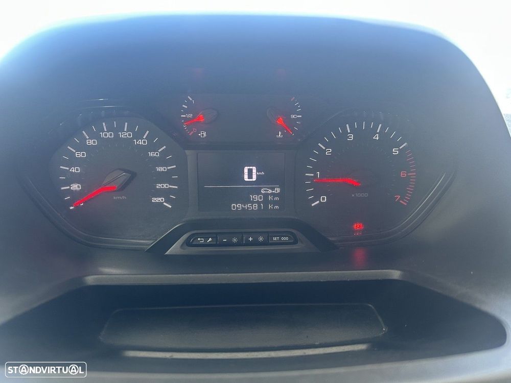 Peugeot Partner 1.5 BlueHDi Pemium Longa - 12