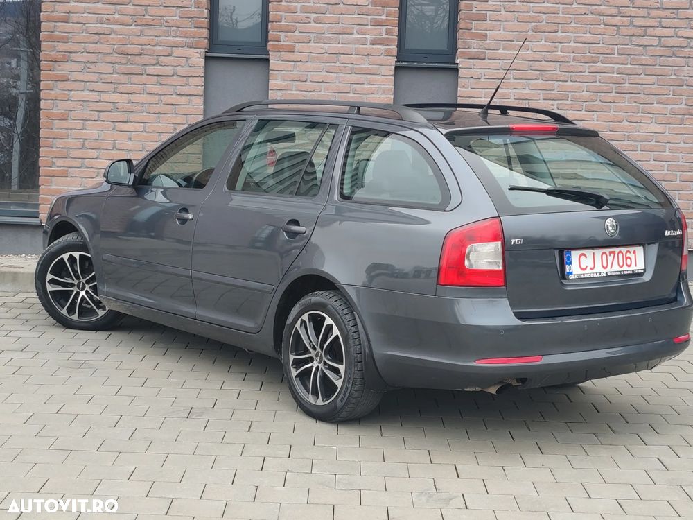 Skoda Octavia 1.6 TDI DPF Ambiente - 4