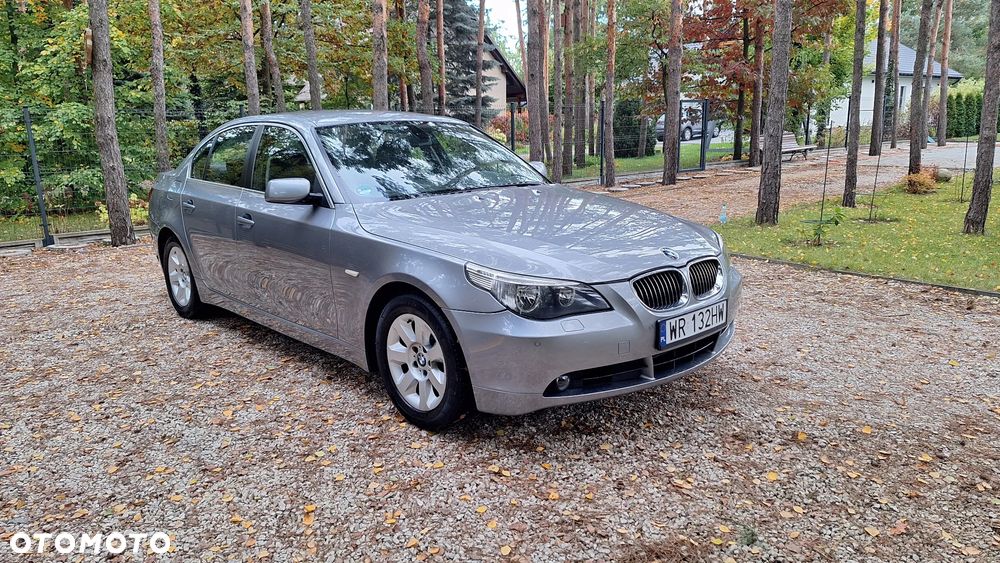 BMW Seria 5 523i - 34