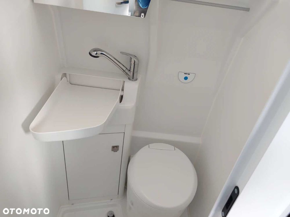 Volkswagen Grand California - 18