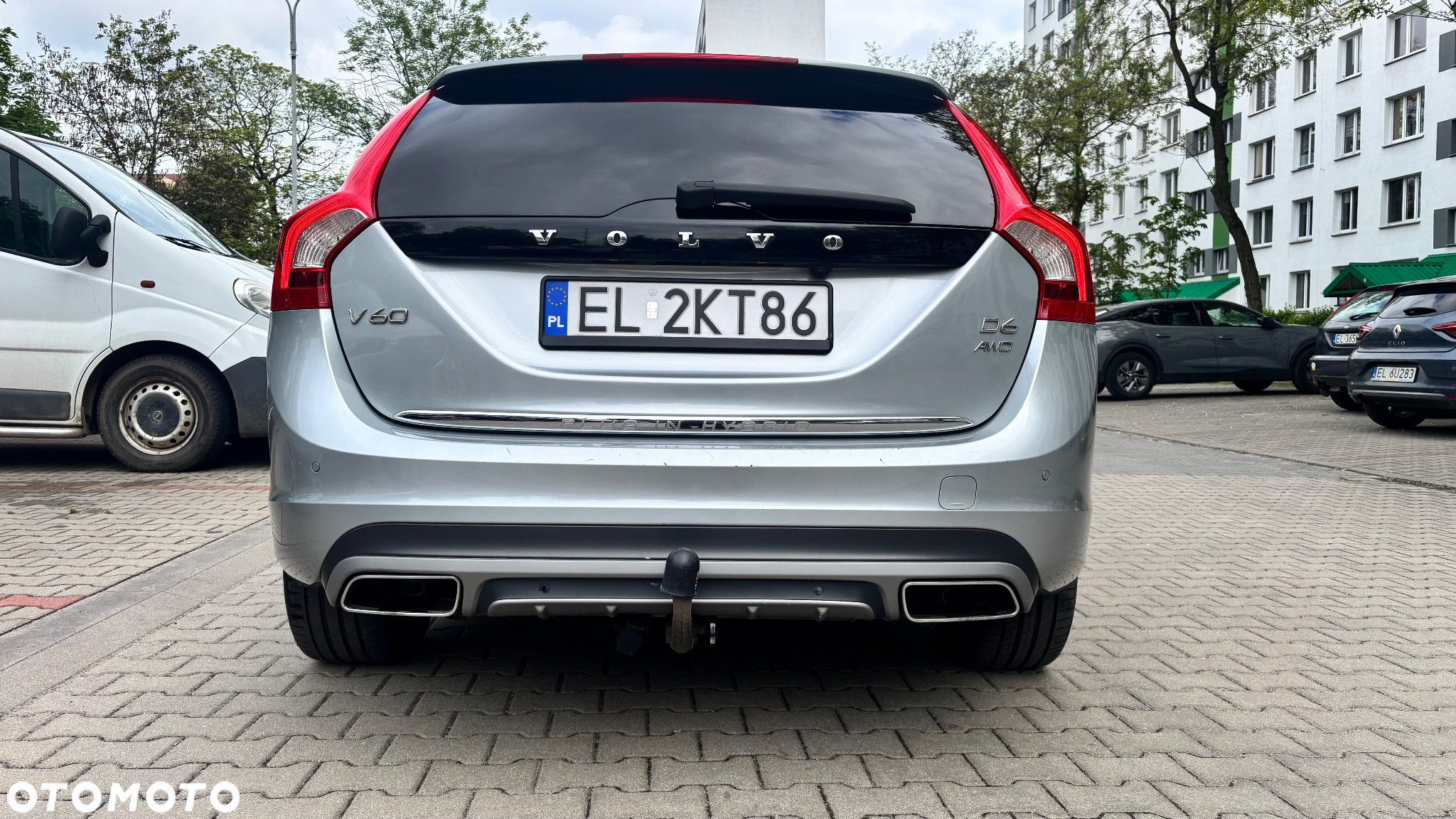 Volvo V60 D6 AWD Plug-in Hybrid Summum - 10