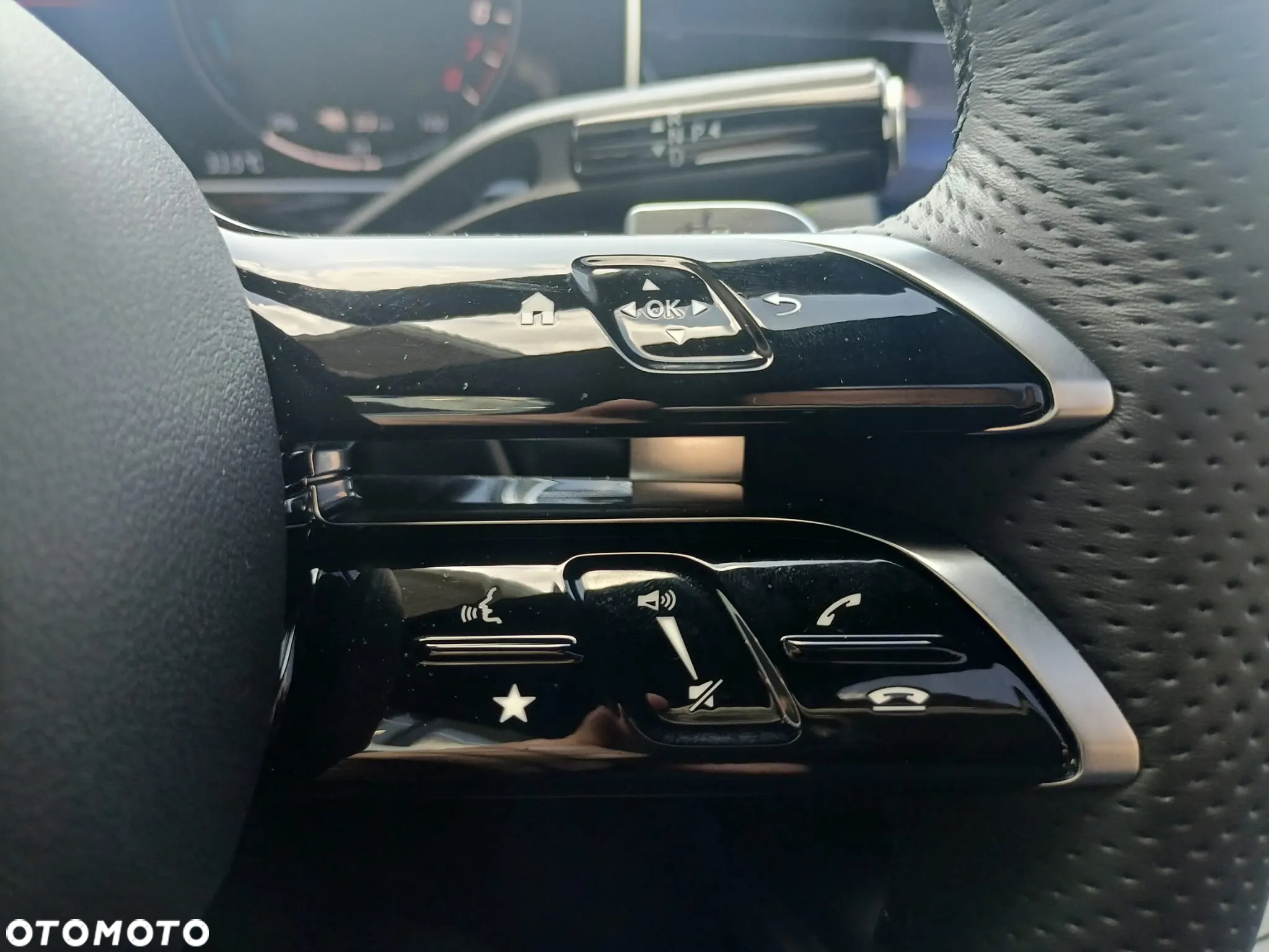 Mercedes-Benz Klasa E 300 PHEV AMG 9G-Tronic - 20