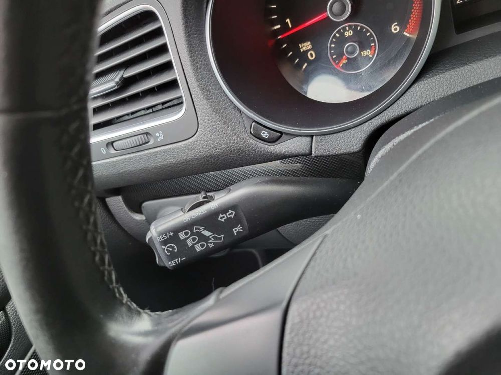 Volkswagen Golf Variant - 27