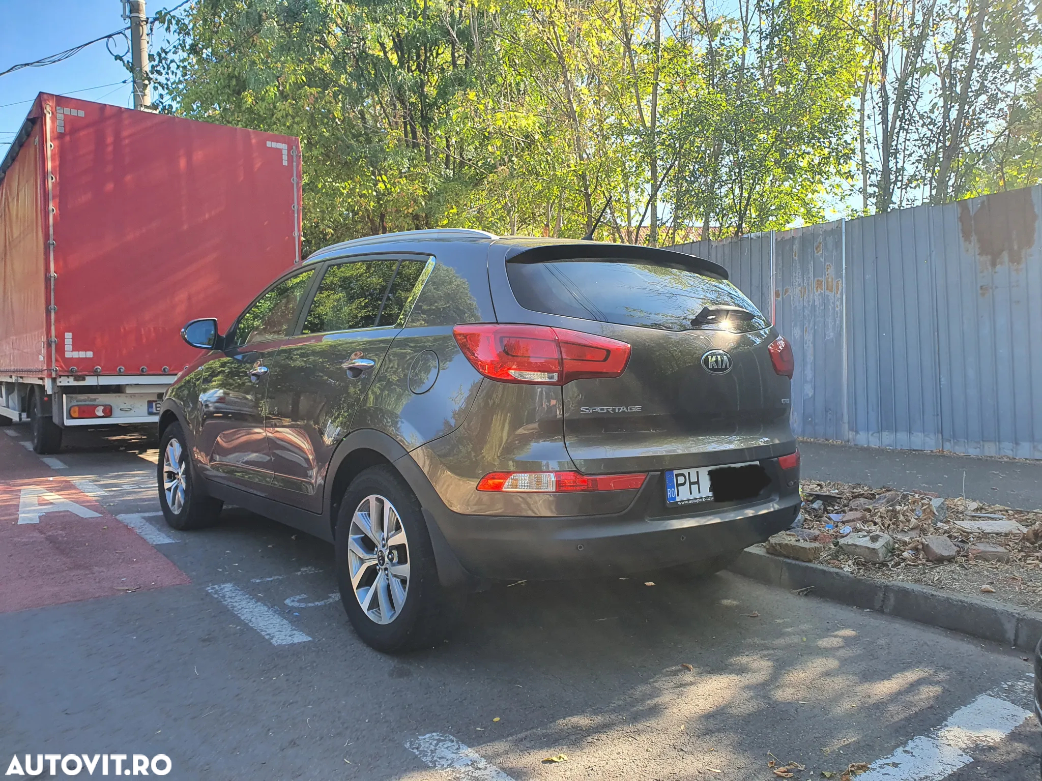 Kia Sportage 2.0 DSL 6MT 4x4 Style - 4