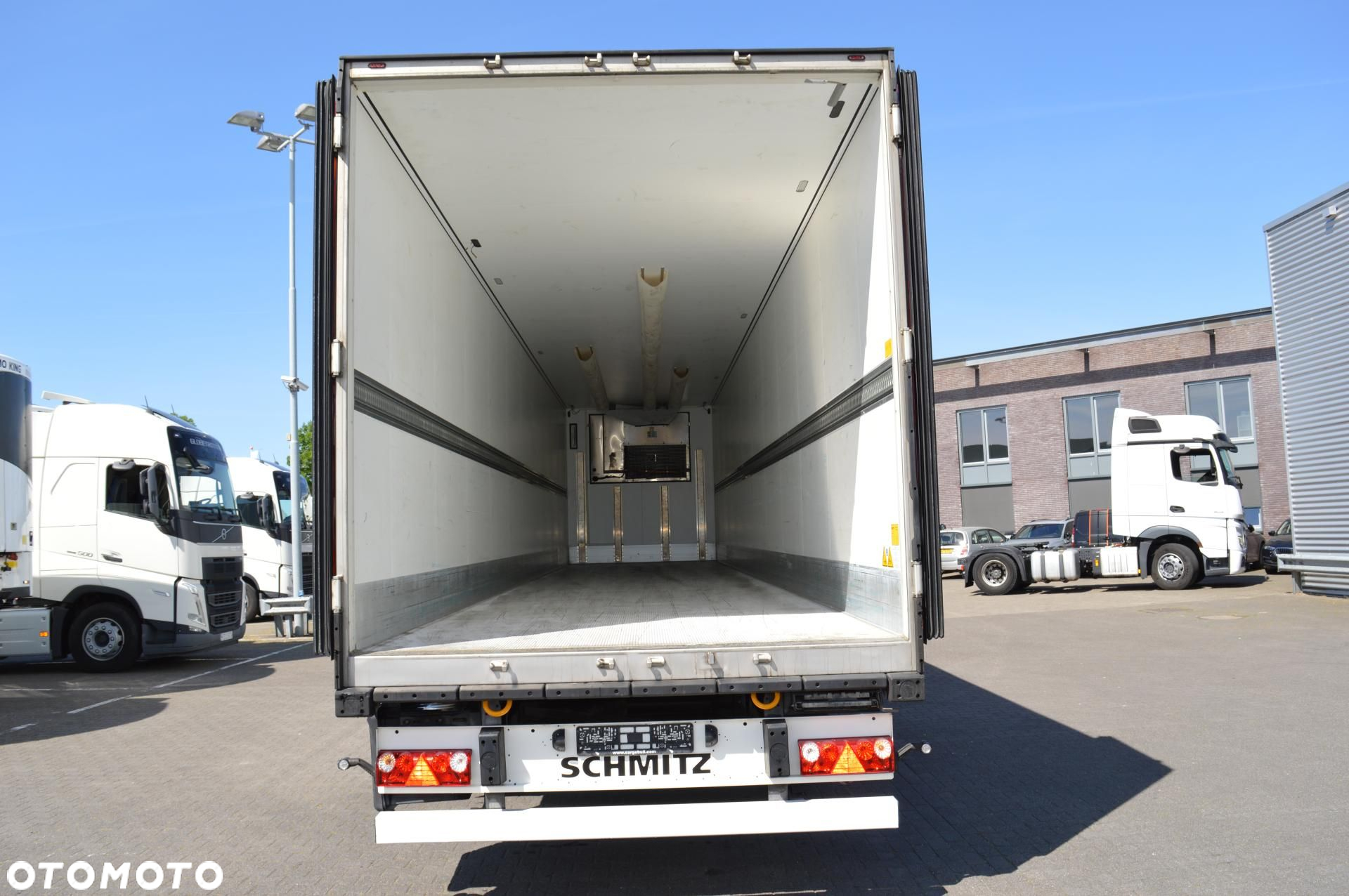 Schmitz Cargobull SKO FP 45 ThermoKing SLXi 300 - 8