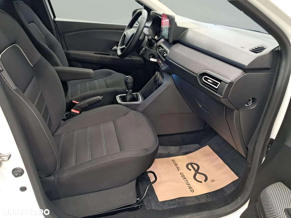 Dacia Logan TCe 90 MT6 Expression - 8