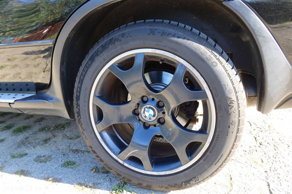 BMW X5 4.4i - 20